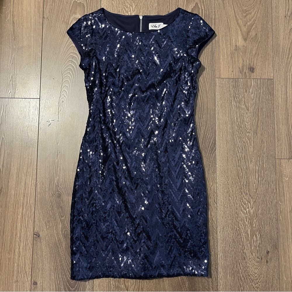 Eliza J Chevron Sequined Navy Blue Dress Size 4